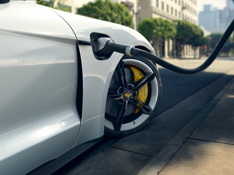 Illustration for article titled The 750 HP 2020 Porsche Taycan Turbo S Is A Stupidly Quick EV That Starts At $185,000